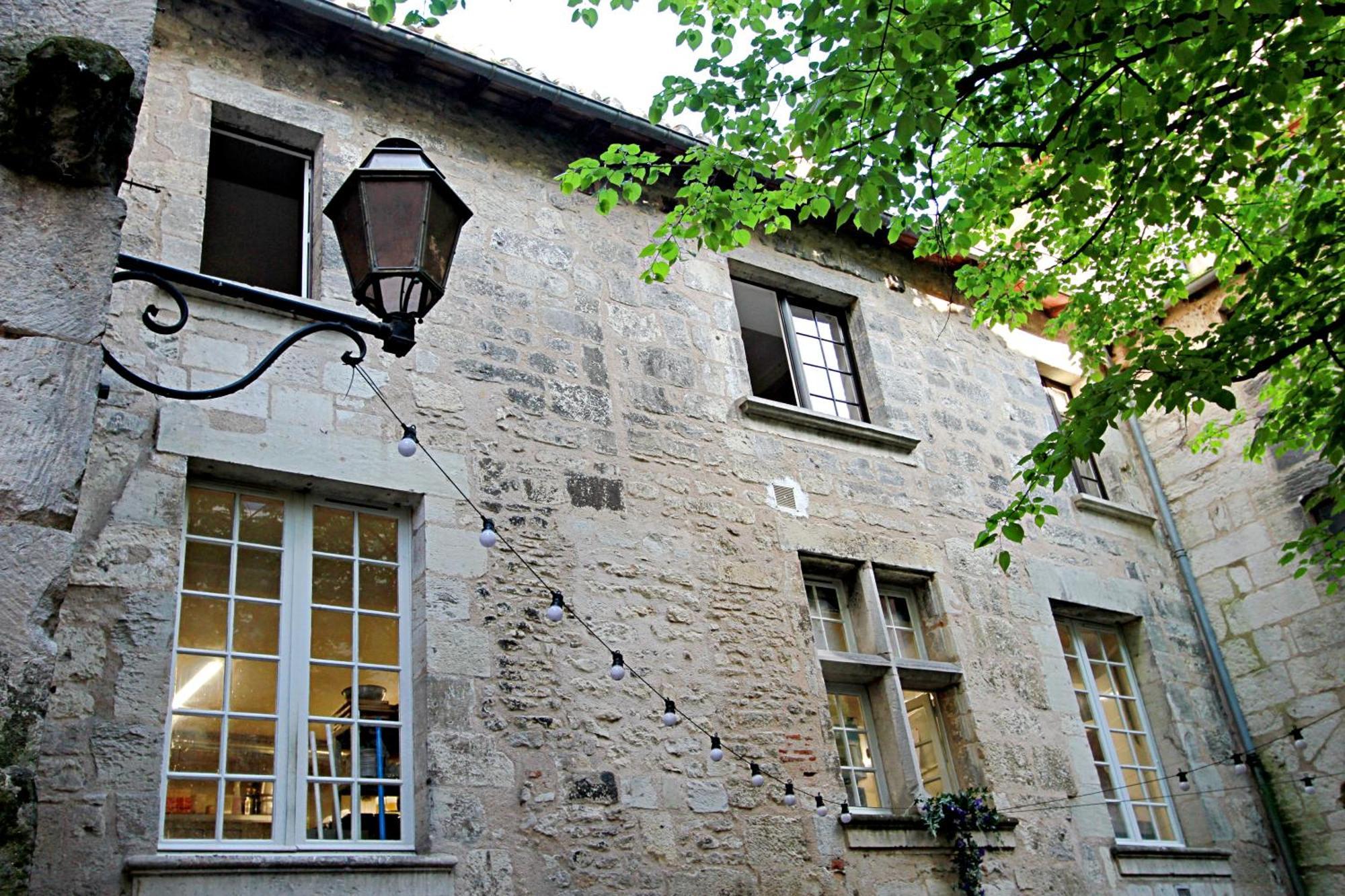 Appartement Le Clarte Perigueux Bagian luar foto
